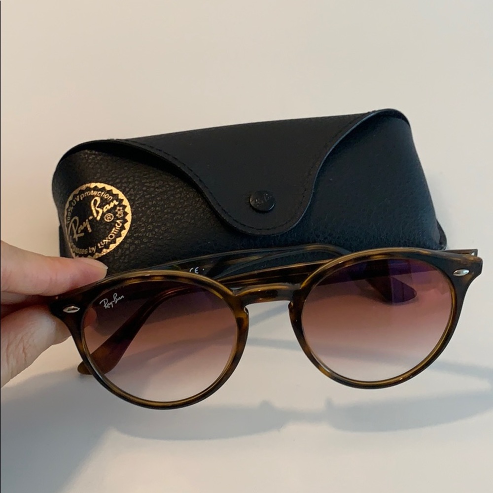 Ray-Ban RB2180 in Tortoise